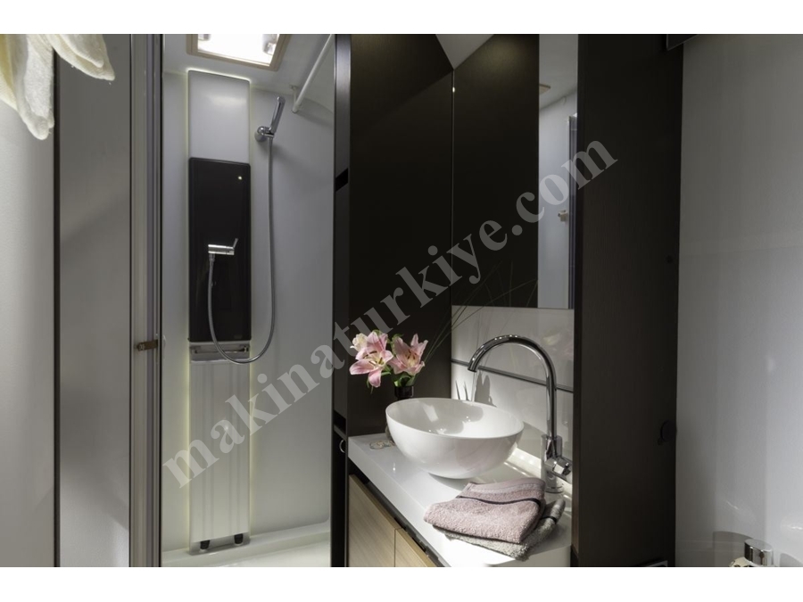 Çekme Karavan 9 Yatak Kapasiteli (Alpina - 903 Ht) - Adria 