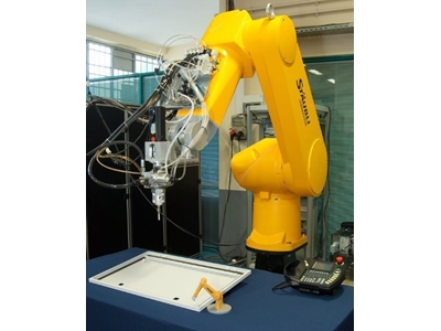 Polyurethan Flüssigdichtungs-Gießroboter - 11