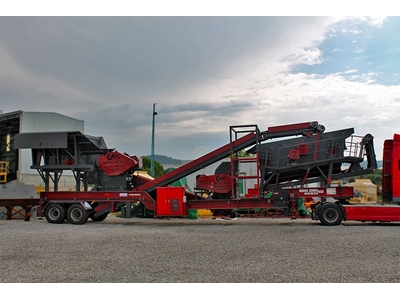60-100 Ton / Saat Primer Tip Çeneli Kırıcılı Mobil Kırma Eleme Sistemi - 1