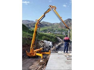 Pompe à béton avec flèche à distance motorisée à moteur diesel de 49-52 m3/heure - Atabey Scp 50.321 - 8