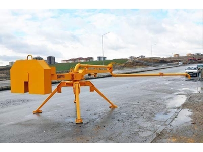 Distributeur de béton mécanique BMP 14+2 m - 0