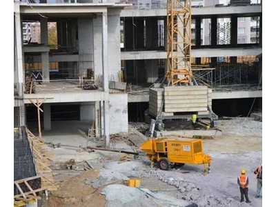 Anhängerkonkretenpumpe mit einer Kapazität von 18-21 m³/h - Atabey Cp 25 - 5