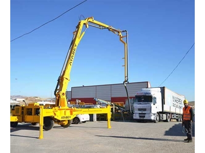 49-52 M3/Saat Kapasiteli Dizel Motorlu Uzaktan Kumandalı Bomlu Beton Pompası - 3