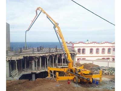 77-82 M3/Saat Kapasiteli Dizel Motorlu Uzaktan Kumandalı Bomlu Beton Pompası - 2