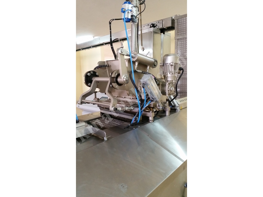 600 Kg / Saat Çikolata Dolum Makinası