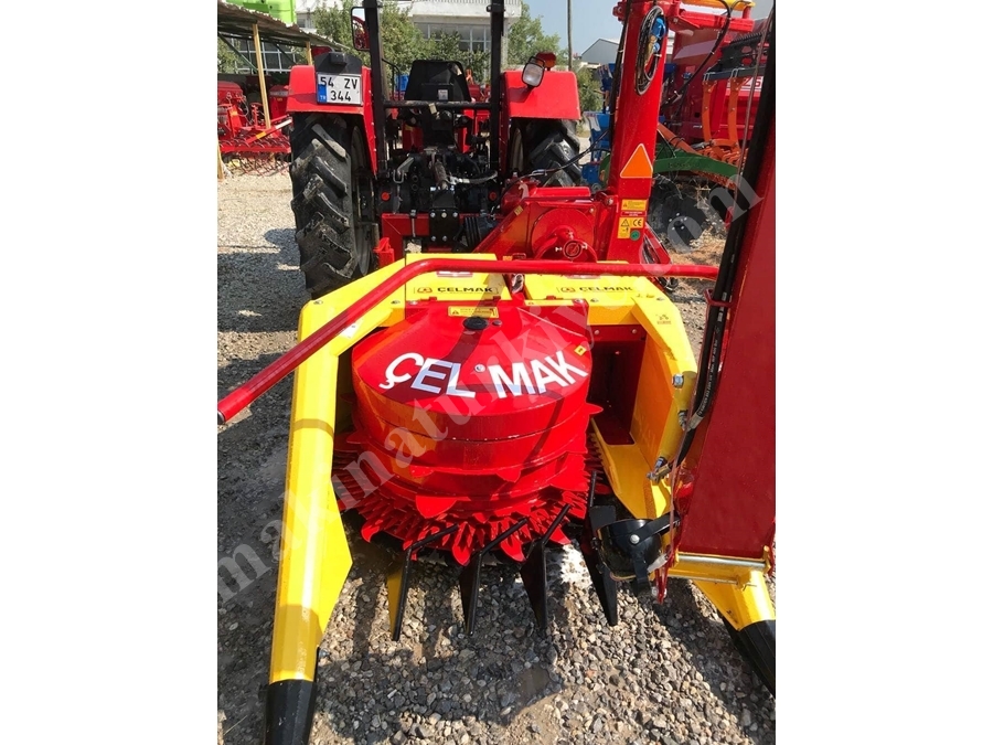 Çelmak Sırabağımsız Mısır Sılaj Makinesi 
