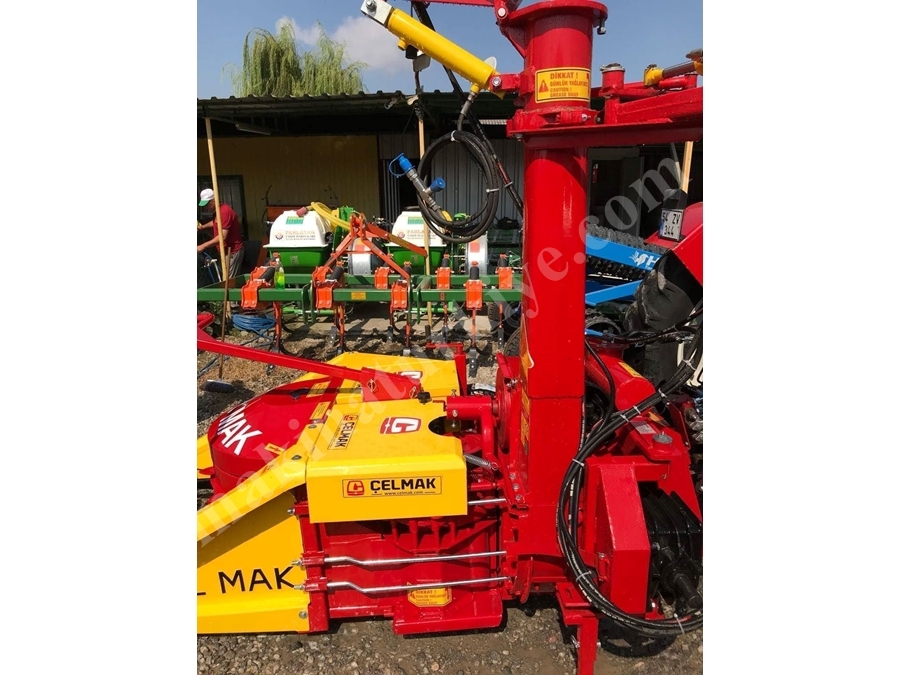 Çelmak Sırabağımsız Mısır Sılaj Makinesi 