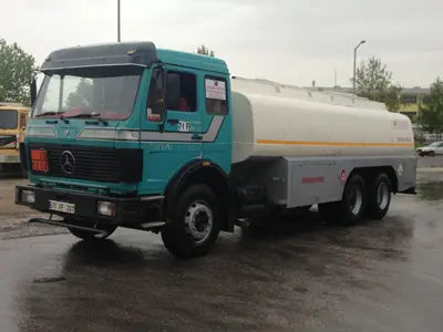 Mercedes 2521 Fire Truck Water Tanker
