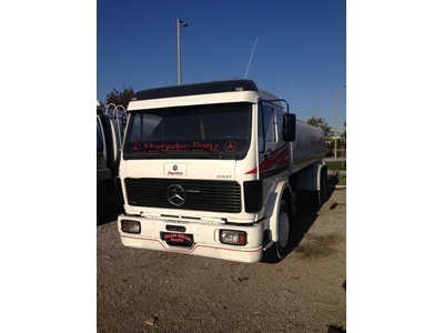 Mercedes 2521 Camion Citerne  - 8