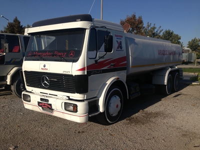 Mercedes 2521 Camion Citerne  - 0