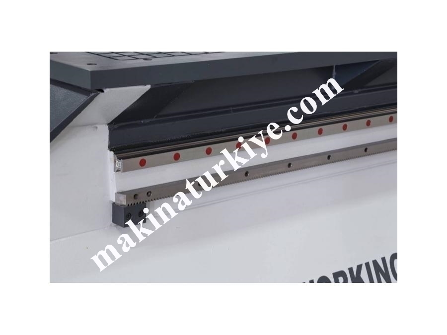 Kompakt Tabla Cnc Freze Makinası - Ünver Cnc 2136 Iı T Proline 