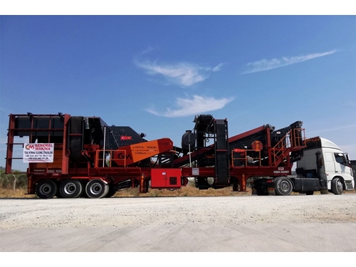 850x3000 mm 2 Room Mobile Crushing and Screening Plant