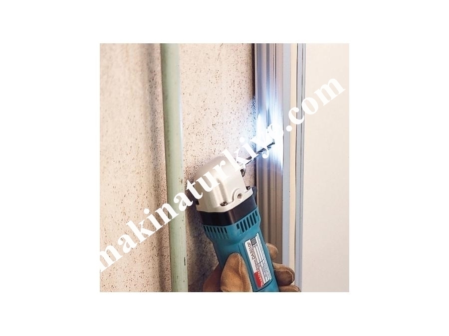 Led Işıklı Köşe Matkap 450 W - Makita Da3010f 