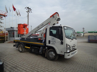 Plateforme Télescopique sur Camion - 14M - 2