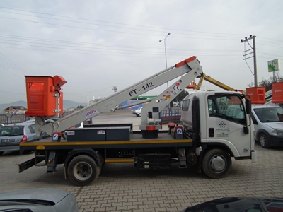 Plateforme Télescopique sur Camion - 14M - 3