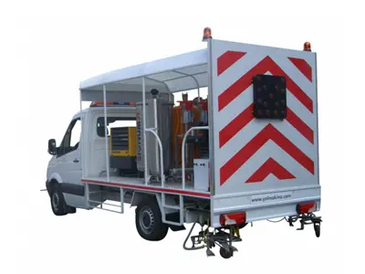2X300 Liter Airless Cold Paint Line Truck