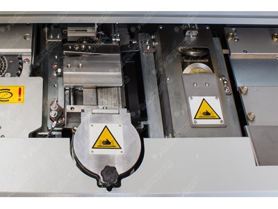 Digibook 200 PUR (С клеем PUR) Машина для установки обложек - 2