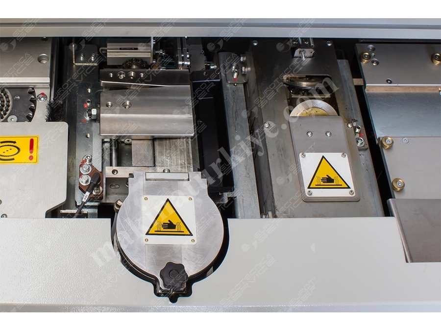 Digibook 200 PUR (С клеем PUR) Машина для установки обложек