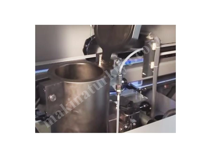 Digibook 200 PUR (С клеем PUR) Машина для установки обложек