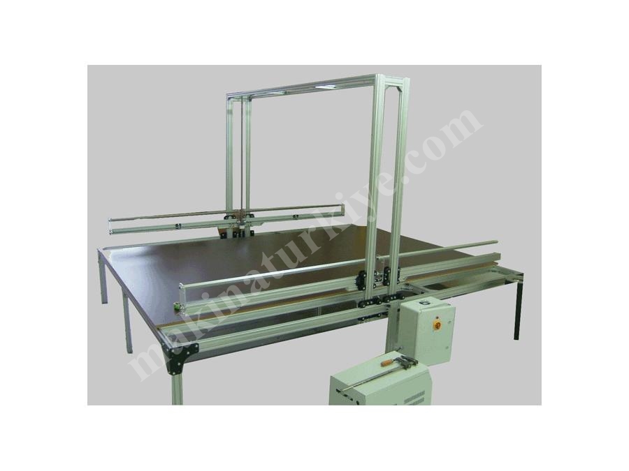 Machine de découpe CNC de polystyrène Stro-4 