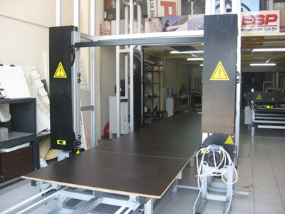 Machine de découpe de polyuréthane à double colonne haute vitesse - 0