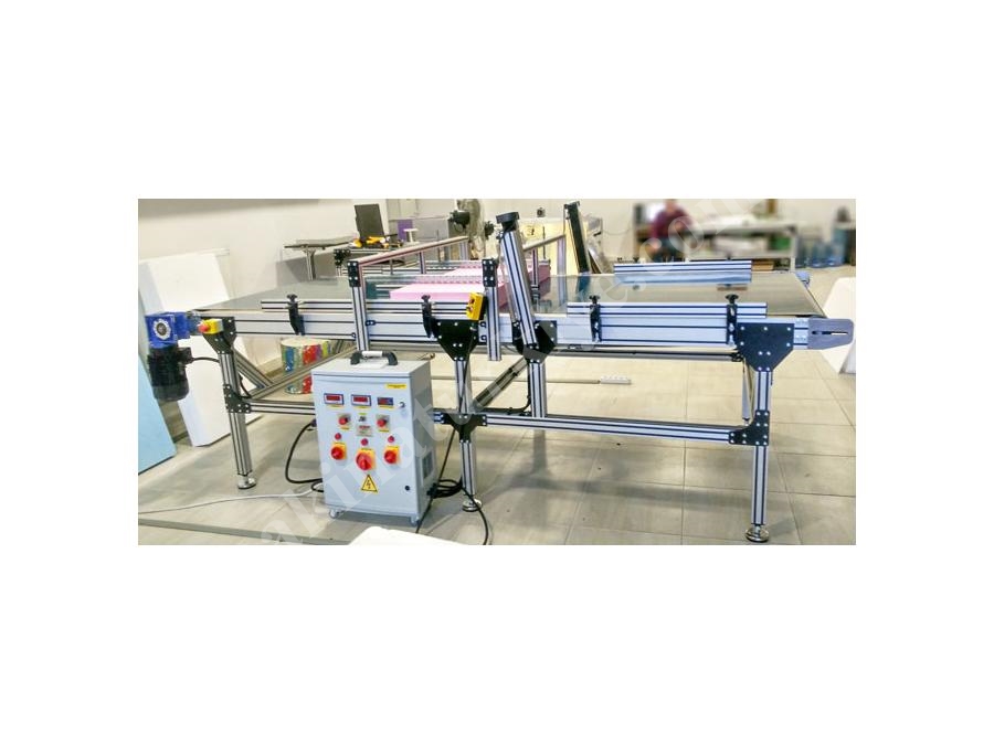 Machine de découpe de XPS et de mousse