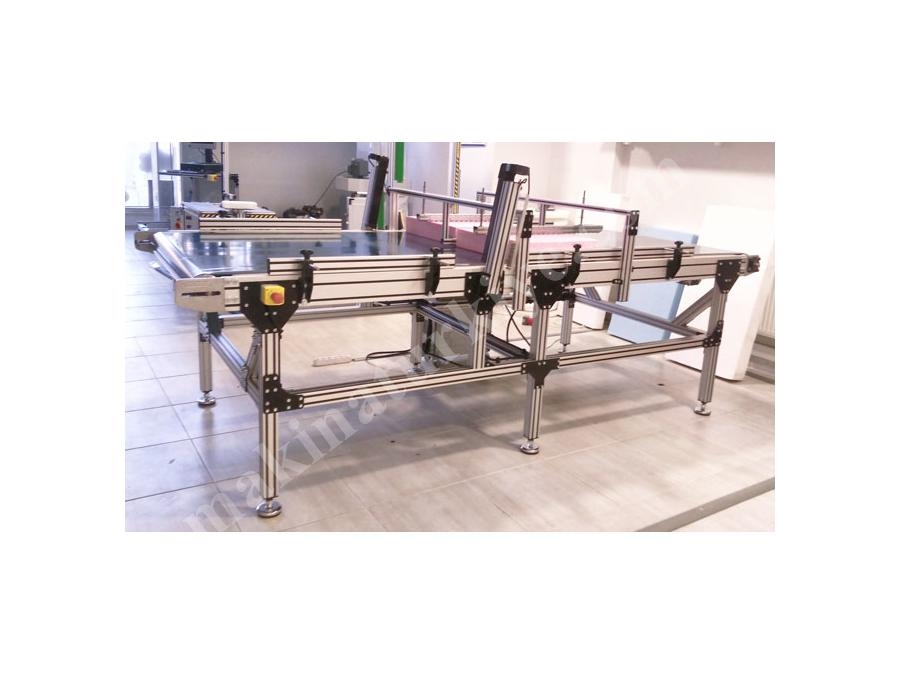Machine de découpe de XPS et de mousse