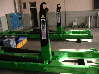 25 Ton Hooklift - 2