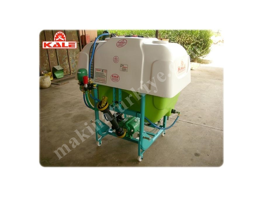 600 Litre Asılır Tip Bahçe Pulverizatörü