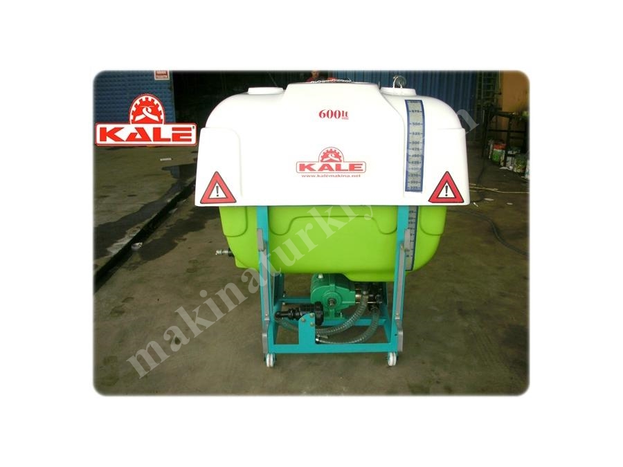 600 Litre Asılır Tip Bahçe Pulverizatörü