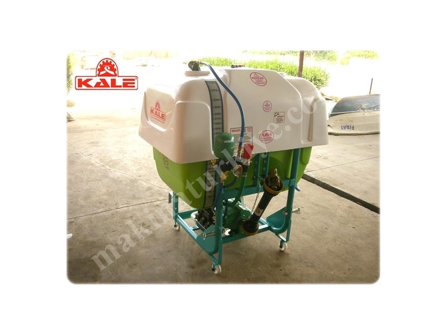 600 Litre Asılır Tip Bahçe Pulverizatörü
