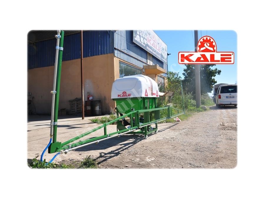 600 Litre Traktör Arkası Ekin Kollu Asılır Tip İlaçlama Makinesi