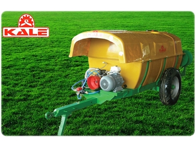 2000 Litre Sarı Depolu Çekilir Tip Elektrikli İlaçlama Makinesi - 0