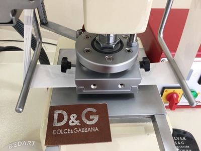 Pnömatik Yaldız Varak Gofre Sıcak Soğuk Klişe Baskı Makinası 90X90 Mm - 3