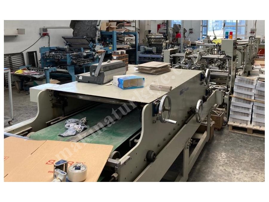 Brausse TB 1100 C3 3 Nokta Kutu Yapıştırma Makinesi