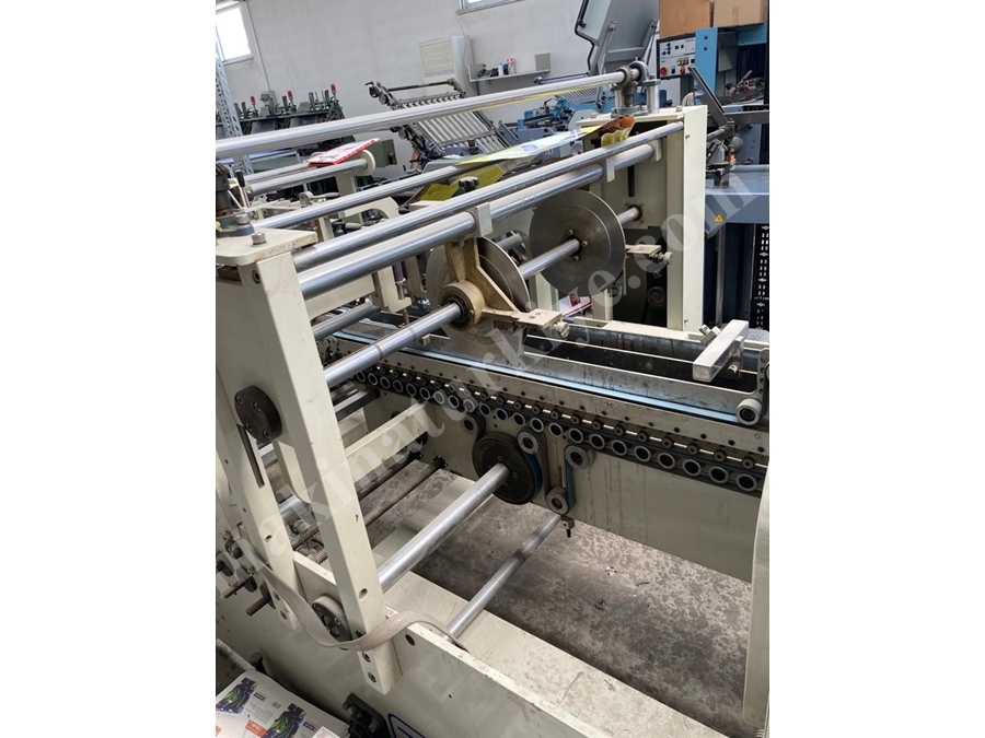 Brausse TB 1100 C3 3 Nokta Kutu Yapıştırma Makinesi