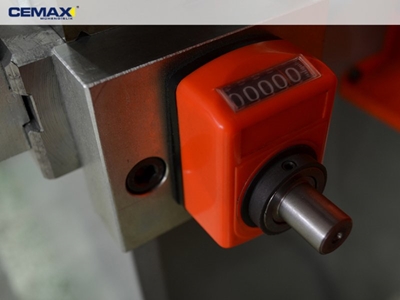 Гидравлический гибочный пресс HNC 125-15-8 - 3