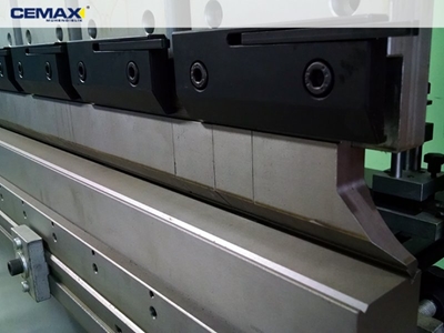 Гидравлический гибочный пресс HNC 125-15-8 - 6