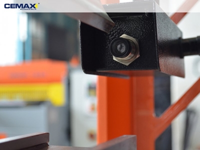 Гидравлический гибочный пресс HNC 125-15-8 - 2