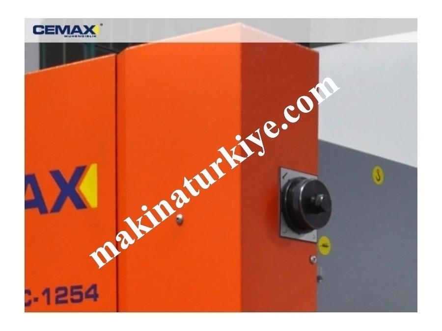 Гидравлический гибочный пресс HNC 125-15-8