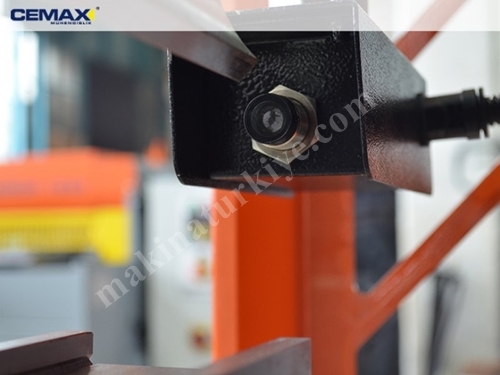 CNC Hydraulic Press Brake