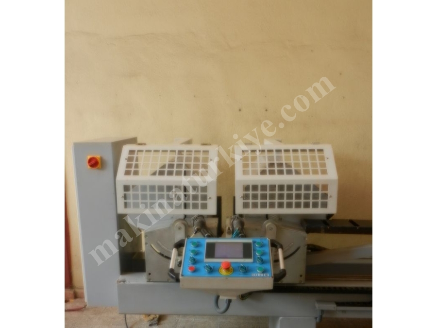 Penmak Otomatik Çift Köşe Pvc Ve Alüminyum Kesim Makinası