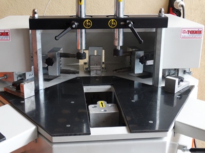 Alüminyum Köşe Presi - Teknik Makina Tm-200 - 2