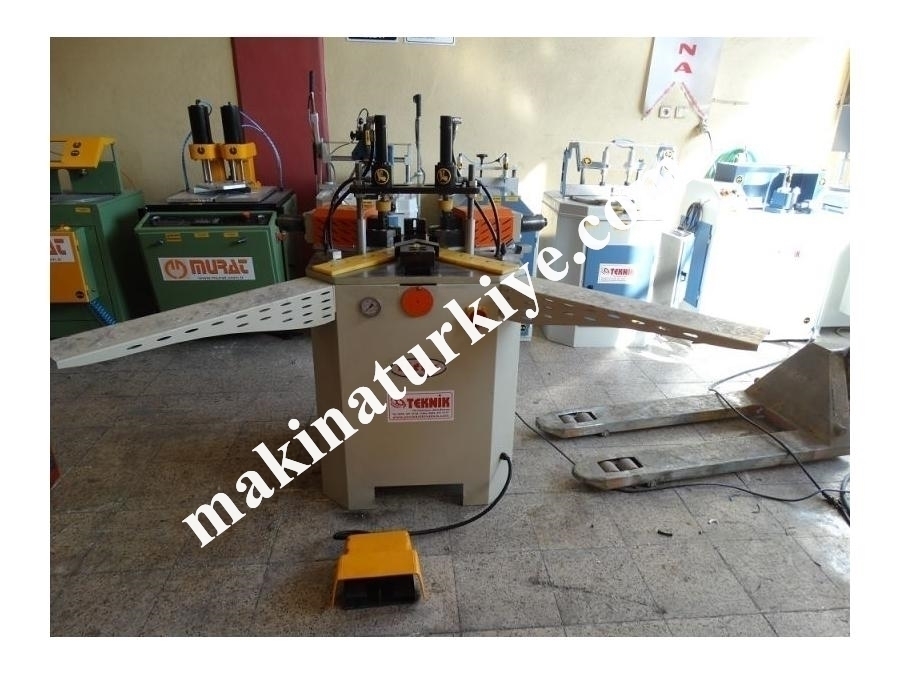 Hidrolik Alüminyum Köşe Birleştirme Presi - Titiz