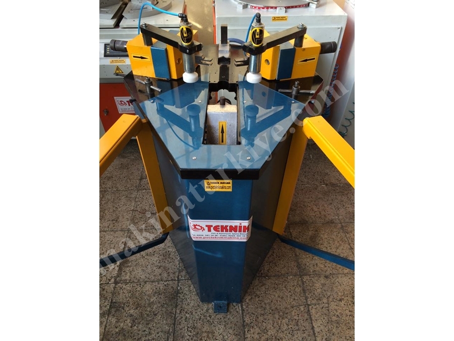Hidropnömatik Alüminyum Köşe Birleştirme Presi - Teknik Makina