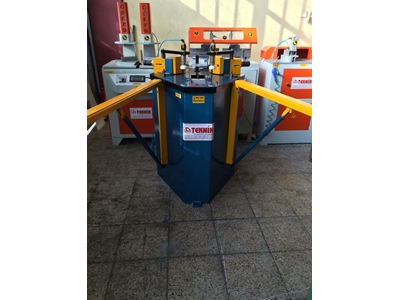 Hidropnömatik Alüminyum Köşe Birleştirme Presi - Teknik Makina - 1