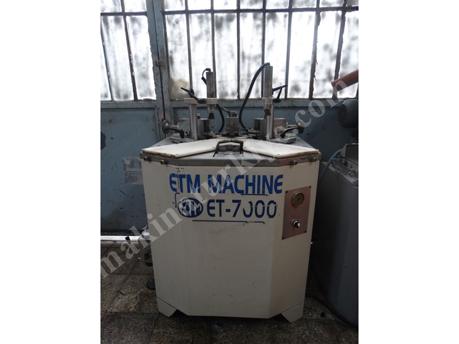 Hidrolik Alüminyum Köşe Presi Et-7000