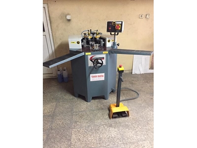 Alüminyum Hidrolik Köşe Presi H-800 - 1