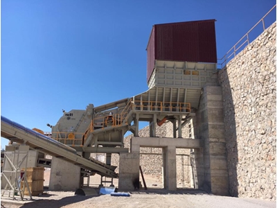 Alimentateur vibrant pour roches 800-1000 tonnes/heure - 1