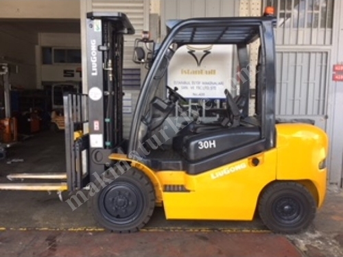 3 Tonnen 4700 mm Tripleks Diesel-Gabelstapler